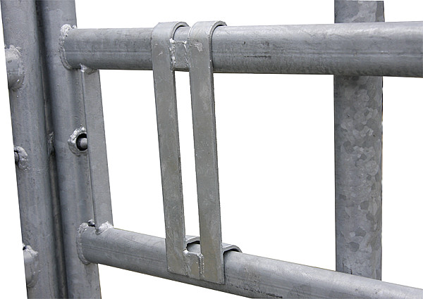 Panel-6 mit Behandlungstür, Länge 3,00 m, Höhe 2,20 m