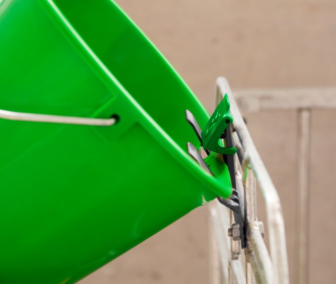 Auswurfsicherung für Tränkeeimer Bucket Guard, 3 Stück/ Pack