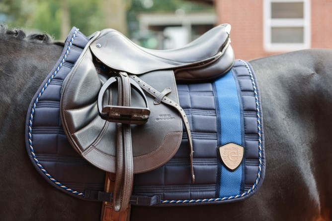 Schabracke Tampa, versch. Farben